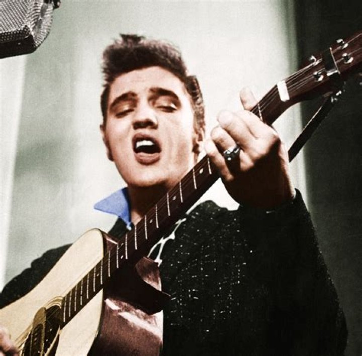 Chris Isaak Partner: Exploring the Life and Relationships of the Iconic Musician